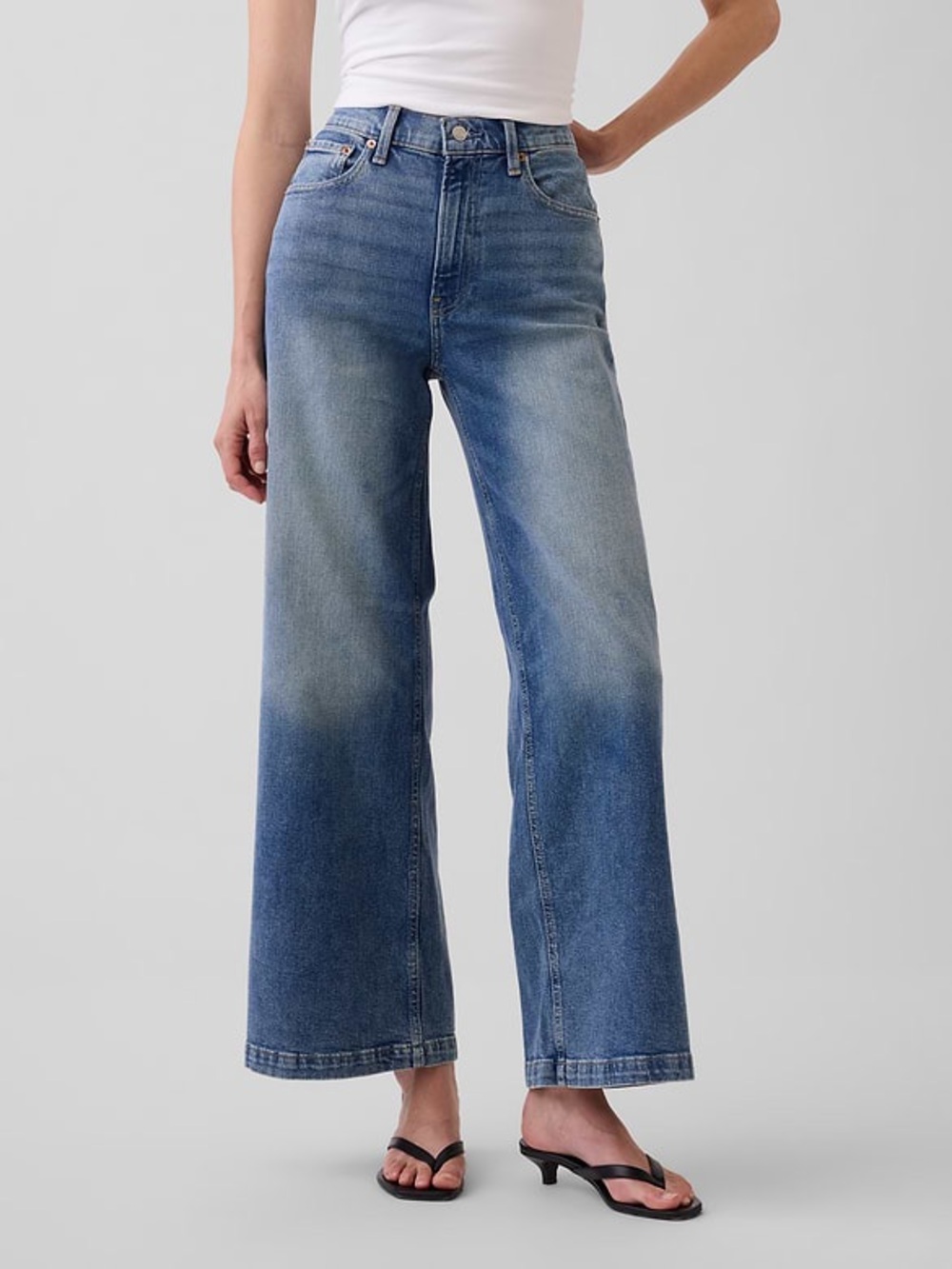 GAP High Rise Wide Leg Soft Denim Jeans Size 27